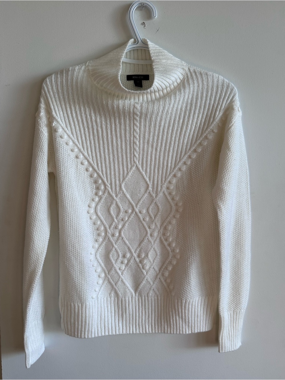 RW&CO. Cream Cable-Knit Turtleneck Sweater